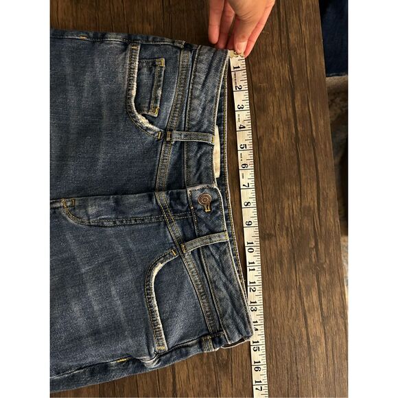 Pilcro Anthropologie Medium Wash Cropped Jeans Size 28 High Rise Distressed Slim - Picture 12 of 15